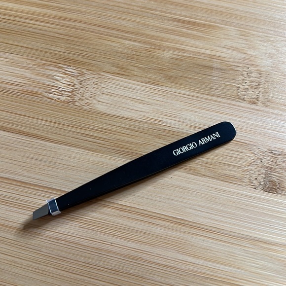 2/$20 • Giorgio Armani Angled Tweezers - Picture 2 of 3